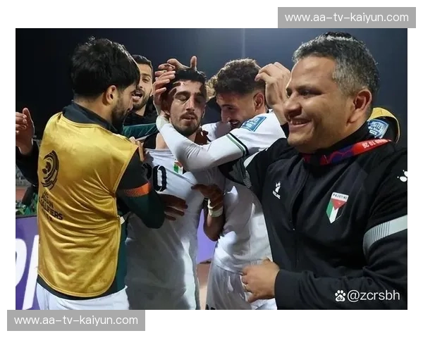 绿茵场上的“红”与“韧”：当中国男足遇见巴勒斯坦，这不只是一场胜负